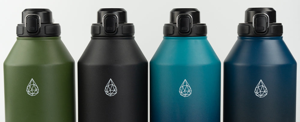 HydroH2O 64 ozinsulated water bottles in four stylish colors: army green, matte black, ocean blue, and navy blue, featuring manual lock lids